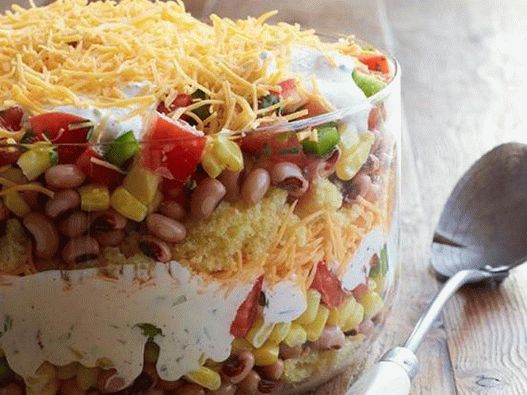Foto Salată mexicană cu puf și fasole