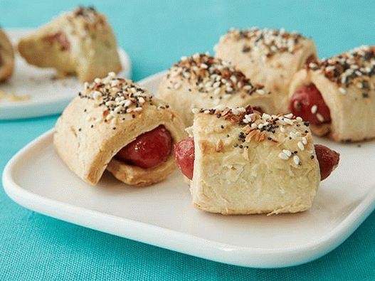 Cârnați foto într-o patiserie scurtă