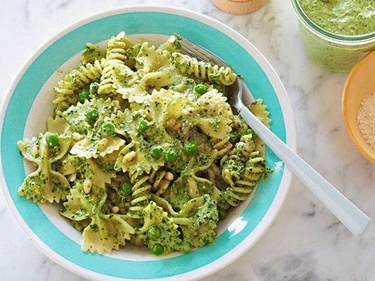 Sos de fotografie cu pesto de casă