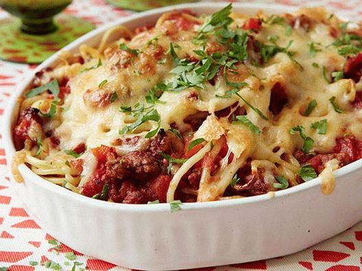Foto cu spaghete coapte la cuptor