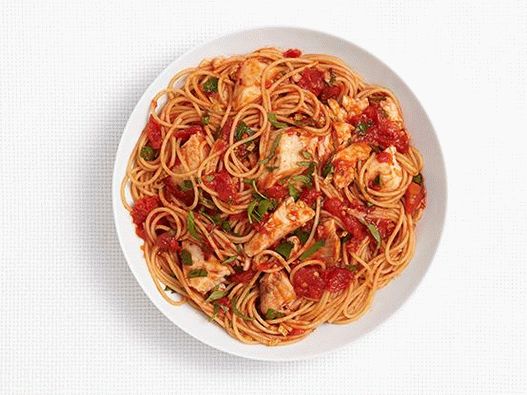 Foto de spaghete cu tilapia în sos picant de roșii