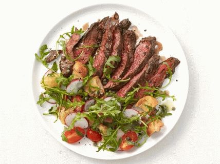 Friptura cu carne de vită cu salată de Arugula