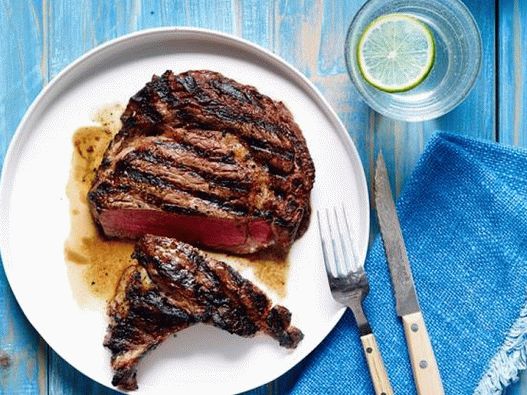 Foto cu Steak Charcoal Charcoal