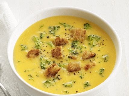 Supa foto cu broccoli și brânză cheddar