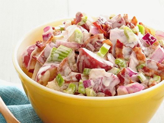 Foto Salată de cartofi super picantă