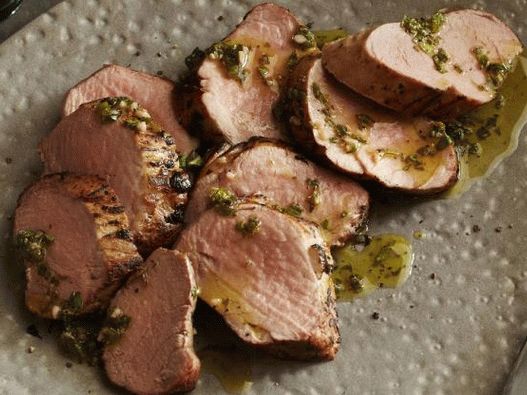 Foaie de porc foto cu sos chimichurri
