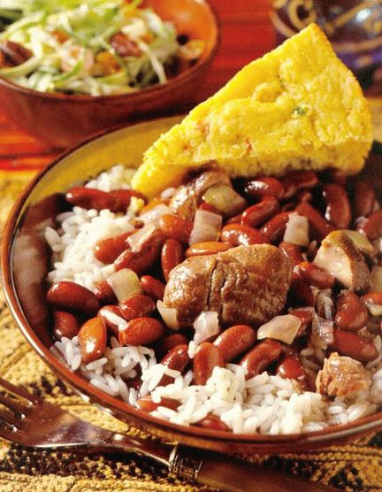 Foto carne de porc cuburi cu fasole