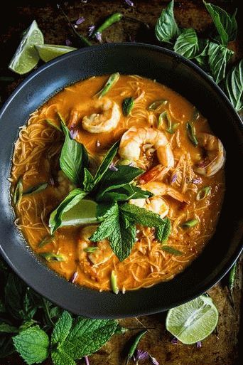 Fotografie curry Thai Thai cu creveți
