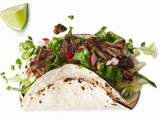 Foto din Tacos cu carne de vită suculentă Barbacoa