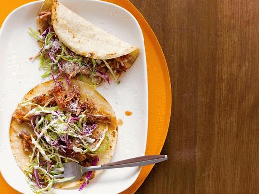 Foto de Tacos cu tocană de porc în vin