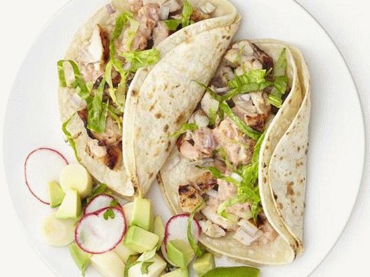 Foto cu Tacos cu pui și avocado
