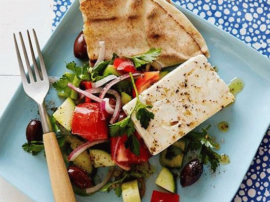 Foto de Tapas din salata greacă de Horiatiki