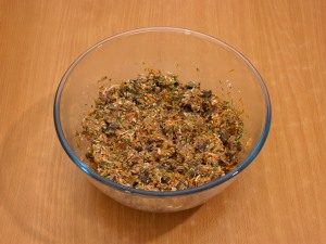  " ></li>
<li>Începeți tăvălugile cu salata rezultată.  <img src="/wp-content/uploads/images/tartaletki_s_salatom_iz_kurinoj_pecheni_foo_6.jpg"alt=
