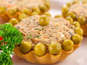  " ></li>
</ol>
<h5><span id="Cuvinte_cheie">Cuvinte cheie: </span></h5>
<ul>
<li>aperitiv </li>
<li>pui </li>
<li>Anul nou </li>
<li>ficatul </li>
<li>tartlets </li>
</ul>
</p><script>
if (typeof jsInputerLaunch === 