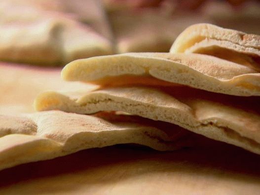 Foto trunchiere pita crackers
