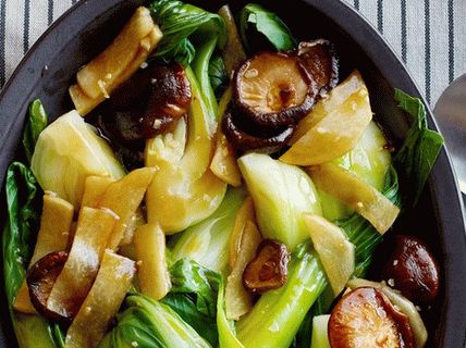 Foto Braised varza choy bok cu ciuperci shiitake