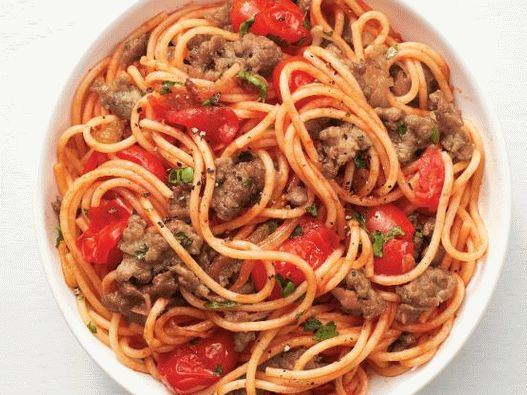 Spaghete foto cu carne tocată și roșii