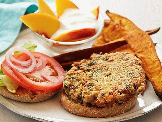 Foto Burger vegetarian cu tăietură de fasole și kale