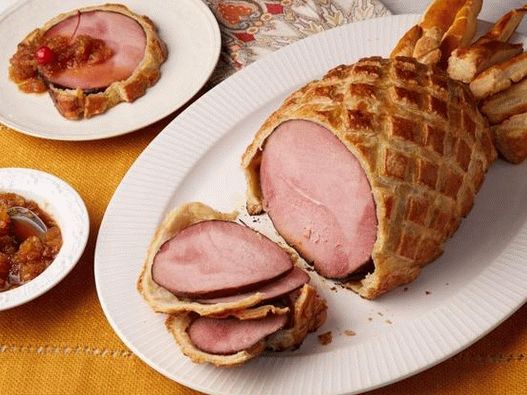 Jambon foto coapte în patiserie cu piure de ananas