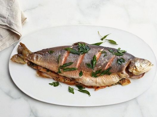 Foto din farfurie - Arctic Char cu untul arctic cu verdeață