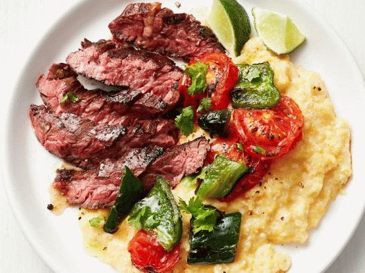 Foto Steak Sketch Southwest cu terci de porumb de brânză
