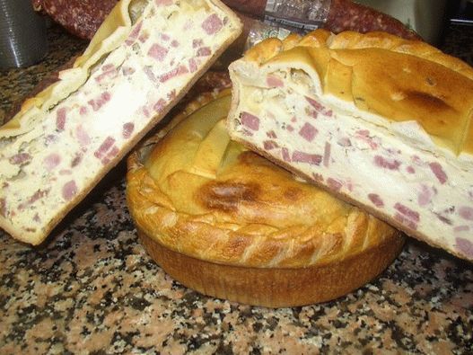 Pizza închisă cu fotografie