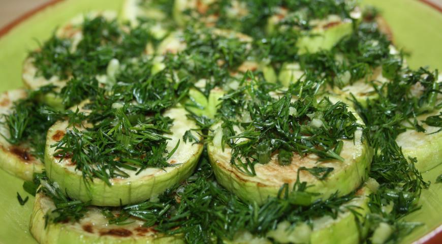  " ></p>
<ul>
<li>
<p>Timp de gătit </p>
<div id="toc_container" class="no_bullets"><p class="toc_title">Contents</p><ul class="toc_list"><ul><li><ul><li><a href="#20_min"><span class="toc_number toc_depth_3">0.0.1</span> 20 min </a></li><li><a href="#Fel_de_mancare_simpla"><span class="toc_number toc_depth_3">0.0.2</span> Fel de mâncare simplă </a></li><li><a href="#33kcal"><span class="toc_number toc_depth_3">0.0.3</span> 33kcal </a></li><li><a href="#reteta"><span class="toc_number toc_depth_3">0.0.4</span> rețetă </a></li></ul></li><li><a href="#Hai_sa_incepem"><span class="toc_number toc_depth_2">0.1</span> Hai să începem! </a></li></ul></li><li><a href="#Ingredientele"><span class="toc_number toc_depth_1">1</span> Ingredientele </a><ul><li><a href="#O_treaba_grozava"><span class="toc_number toc_depth_2">1.1</span> O treabă grozavă </a></li></ul></li><li><a href="#pasi"><span class="toc_number toc_depth_1">2</span> pași </a></li></ul></div>
<h4><span id="20_min"><time>20 min </time></span></h4>
</li>
<li>Dificultate la rețetă<br />
<h4><span id="Fel_de_mancare_simpla">Fel de mâncare simplă </span></h4>
</li>
<li>Valoarea energetică<br />
<h4><span id="33kcal">33kcal </span></h4>
</li>
<li>evaluare </li>
<li>
<h4><span id="reteta">rețetă </span></h4>
</li>
</ul>
<p>Ușor de gătit acasă delicios biciul aperitiv.  dar dacă aveți timp, va fi mai gustos dacă permiteți dovlecelul să se răcească complet.  Apoi absorb aroma usturoiului și a ierburilor. </p>
<h3><span id="Hai_sa_incepem">Hai să începem! </span></h3>
<h2><span id="Ingredientele">Ingredientele </span></h2>
<p>0/6 ingrediente </p>
<ul>
<li><label>Zucchini – 2 buc. </label></li>
<li><label>Mărar – 1 buchet </label></li>
<li><label>Usturoi – 2 cuișoare </label></li>
<li><label>Busuioc – 1 buchet </label></li>
<li><label>Ulei de măsline – 2 linguri </label></li>
<li><label>Sare după gust </label></li>
</ul>
<p><time>20 мин</time><time>20 мин</time> 33</p>
<h3><span id="O_treaba_grozava">O treabă grozavă </span></h3>
<p>Buna pofta, sper sa te distrezi cu noi! </p>
<h2><span id="pasi">pași </span></h2>
<p>Pași făcuți: 0/0 </p>
<ol>
<li>Coaja și toacă dovlecelul în cercuri.  Se prajeste in masline ulei pe ambele părți. </li>
<li>Se macină usturoiul și ierburile, se amestecă și sarea. Se întinde în straturi: dovlecel și se amestecă cu ierburi.  putea mâncați sau lăsați câteva ore, astfel încât dovlecelul să se înmoaie gust de ierburi și usturoi. </li>
</ol>
</p><script>
if (typeof jsInputerLaunch === 