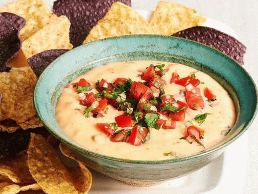 Bucate foto - Chili con queso - sos de brânză mexican