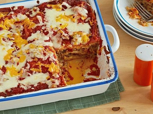 Foto Caserola de vită cu brânză și sos enchiladas