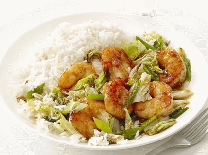 Foto creveți prăjiți și varză chinezească cu sos de soia