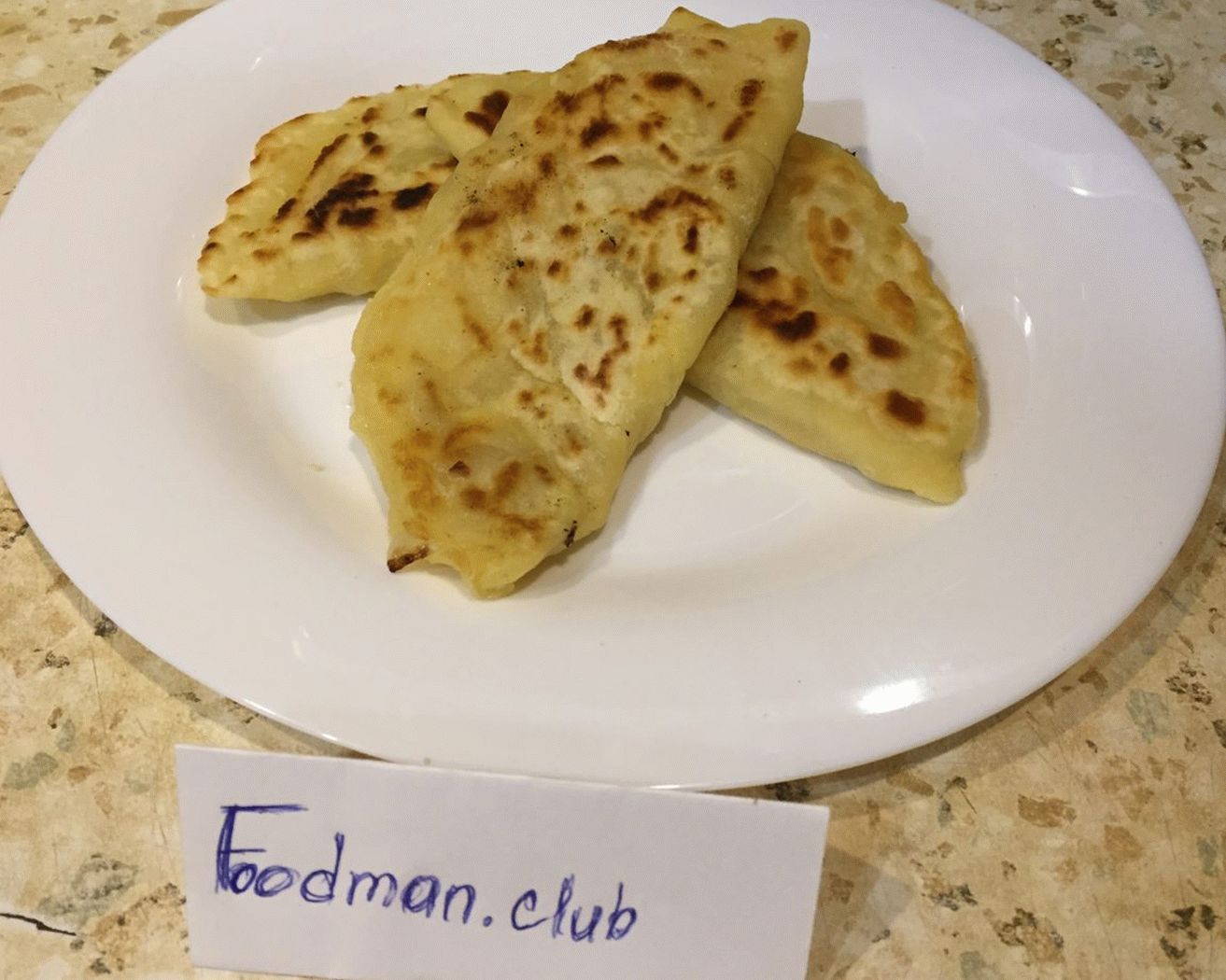  " ></p>
<ul>
<li>
<p>Timp de gătit </p>
<div id="toc_container" class="no_bullets"><p class="toc_title">Contents</p><ul class="toc_list"><ul><li><ul><li><a href="#45_min"><span class="toc_number toc_depth_3">0.0.1</span> 45 min </a></li><li><a href="#Farfurie_medie"><span class="toc_number toc_depth_3">0.0.2</span> Farfurie medie </a></li><li><a href="#1348kcal"><span class="toc_number toc_depth_3">0.0.3</span> 134,8kcal </a></li><li><a href="#reteta"><span class="toc_number toc_depth_3">0.0.4</span> rețetă </a></li></ul></li><li><a href="#Hai_sa_incepem"><span class="toc_number toc_depth_2">0.1</span> Hai să începem! </a></li></ul></li><li><a href="#Ingredientele"><span class="toc_number toc_depth_1">1</span> Ingredientele </a><ul><li><a href="#O_treaba_grozava"><span class="toc_number toc_depth_2">1.1</span> O treabă grozavă </a></li></ul></li><li><a href="#pasi"><span class="toc_number toc_depth_1">2</span> pași </a><ul><li><ul><li><ul><li><a href="#Cuvinte_cheie"><span class="toc_number toc_depth_4">2.0.0.1</span> Cuvinte cheie: </a></li></ul></li></ul></li></ul></li></ul></div>
<h4><span id="45_min"><time>45 min </time></span></h4>
</li>
<li>Dificultate la rețetă<br />
<h4><span id="Farfurie_medie">Farfurie medie </span></h4>
</li>
<li>Valoarea energetică<br />
<h4><span id="1348kcal">134,8kcal </span></h4>
</li>
<li>evaluare </li>
<li>
<h4><span id="reteta">rețetă </span></h4>
</li>
</ul>
<p>Astfel de plăcinte delicioase pot fi numite plăcinte?  Cred că da deși sunt fără adaos de drojdie.  Fetelor, luați notă aceasta este opțiunea de a face plăcinte de casă, fac diferite umpluturi, Astăzi vă voi arăta opțiunea de ceapă. </p>
<p><iframe style=