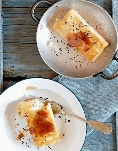 Brânză la grătar foto